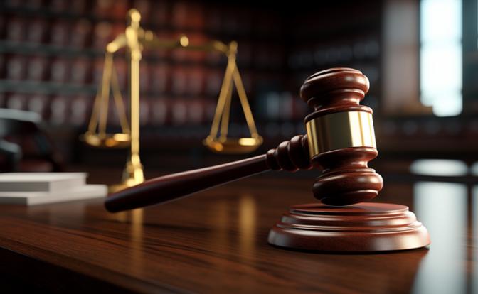 Россиянку оштрафовали за радость во время атаки ВСУ на Ростовскую область