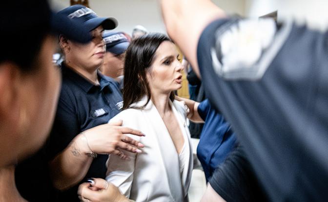 На фото: глава Гагаузии Евгения Гуцул, обвиняемая в мошенническом управлении избирательными фондами