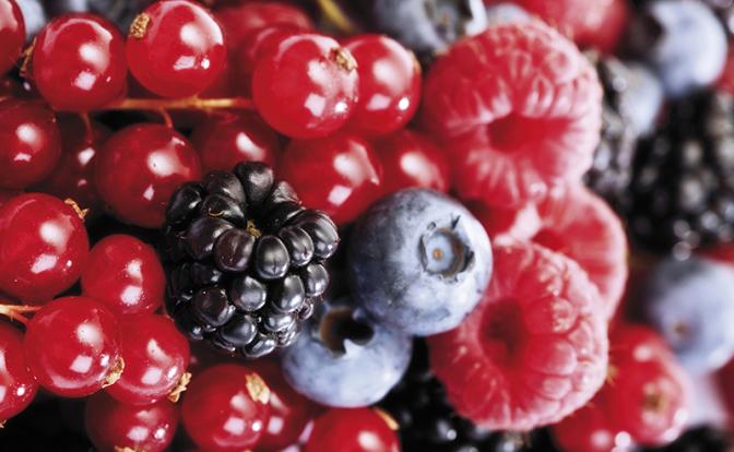 Россиянам рассказали, какие ягоды нужно есть с осторожностью