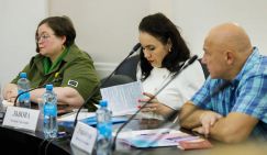 Миноритарии рвутся к кассе