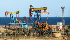 А Ильхам-то голый! Восточные сказки для Европы у Азербайджана есть, а нефти кот наплакал