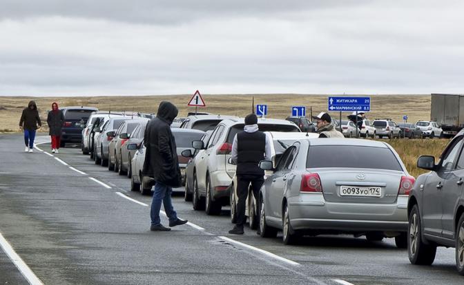 Засада на границе: «В Россию больше не поеду, когда шмон такой. Лучше в Турцию через Грузию махну»
