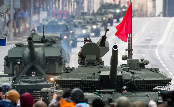 На фото: основной боевой танк Т-90М "Прорыв".