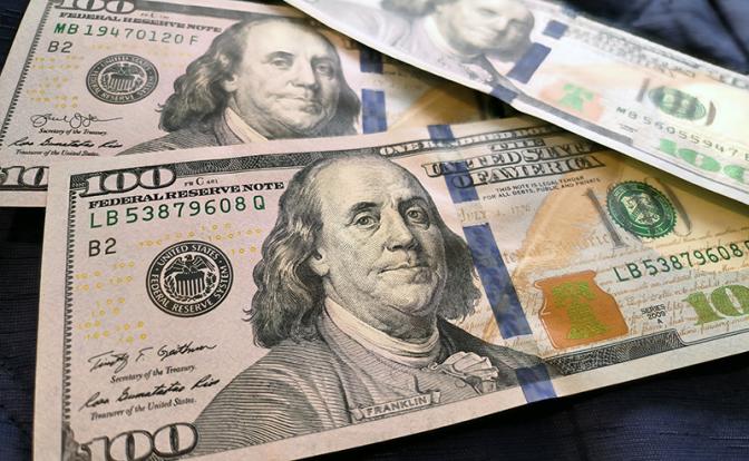 Паники пока нет: обвалится ли курс рубля после отмены обязательной продажи валютной выручки?