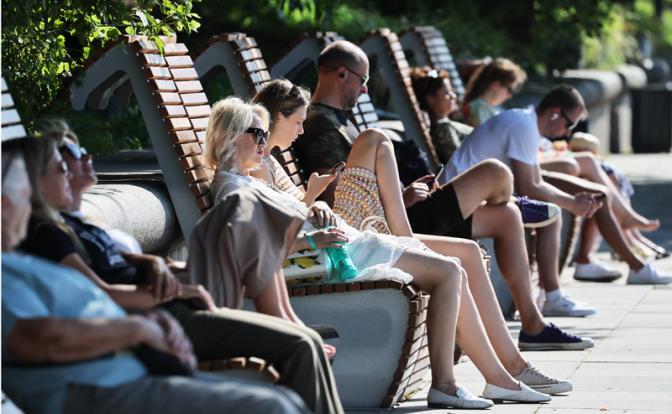 В Max опровергли слухи о скрытом использовании камеры