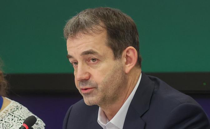 На фото:  народный артист России, депутат Госдумы Дмитрий Певцов