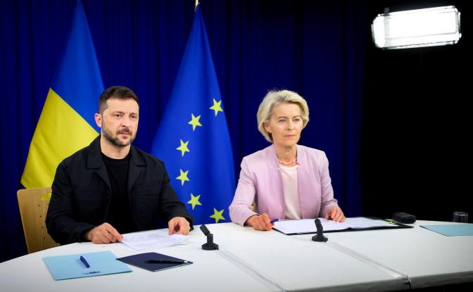 На фото: президент Украины Владимир Зеленский и глава Еврокомиссии Урсула фон дер Ляйен.