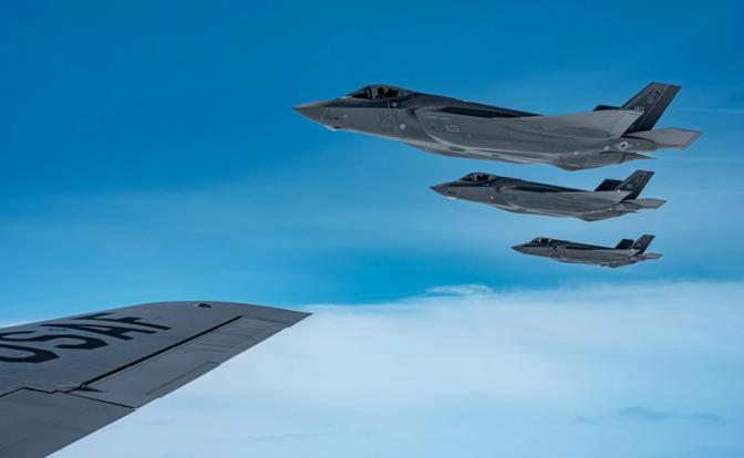 На фото: группа самолётов F-35A Lighting II.