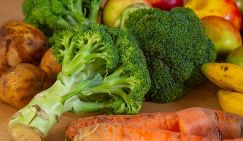 Блокируют рак: Врач назвала три простых продукта для здоровья