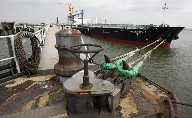 Русская нефть для украинских танков: Россия добывает, Индия гонит дизель в Европу, Киев радостно покупает