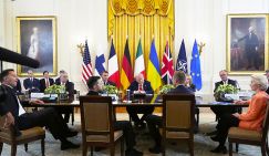 Никакого «коллективного Запада» больше нет, а Европа вырождается – достаточно посмотреть, как лидеры ЕС в рот Трампу заглядывают