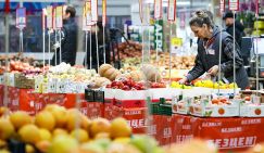 Ловкий ход: Как бы ни лихорадило торговлю, чиновники теперь за это не в ответе