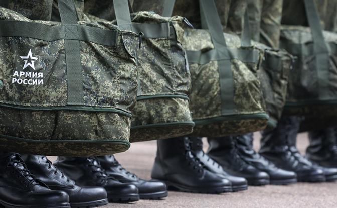 Депутат Смолин рассказал, когда в России могут повысить призывной возраст