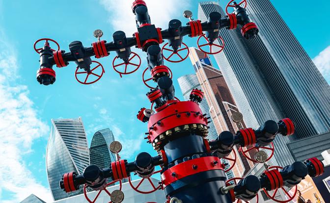 Наплевав на санкции, Индия и Россия спасли Штаты от бензинового кризиса