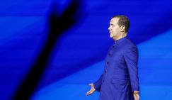 Снова «Превед, медвед»? Что хорошего «Единая Россия» может сказать молодежи на ее сленге