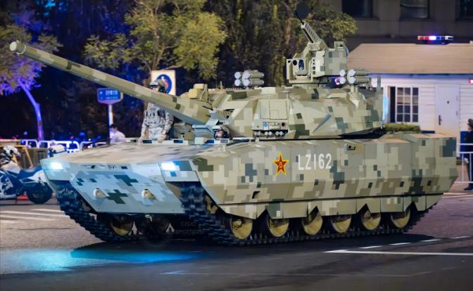 Сюрприз пекинского парада: Танк без «мангала» – разве так бывает?