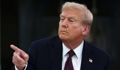 Лаконичный Трамп: «Будут санкции против России? Да. Будет разговор с Путиным? Очень скоро»