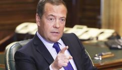 Миндальничать с Финляндией уже никто не будет — Медведев