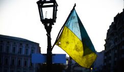 Драчка за ресурсы: Макрон и компания делят шкуру неубитой свиньи