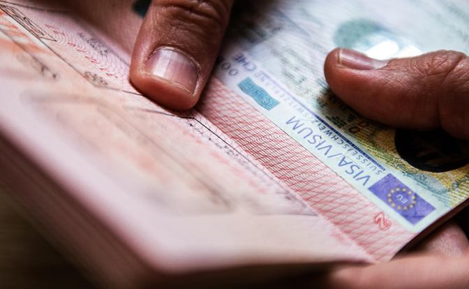 Евросанкции – что у нас в пакетике? Брюссель утомили русские туристы и "черные рыцари"