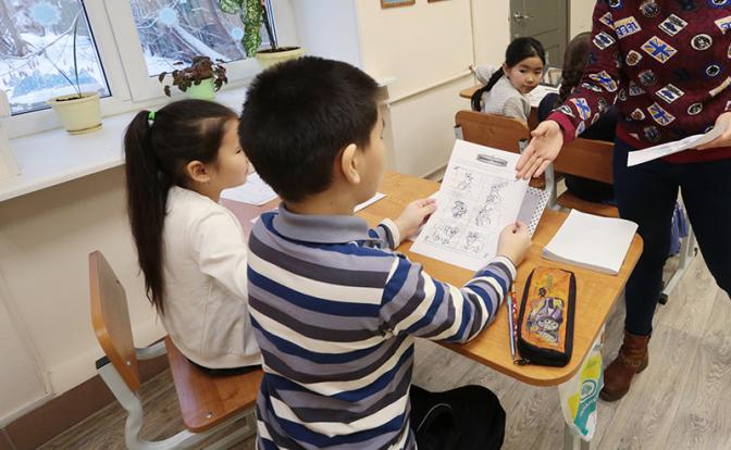 Рособрнадзор: 87% детей мигрантов не прошли отбор в российские школы