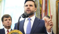 Вэнс уже дожал Киев и договорился с Москвой. Осталось только их спросить