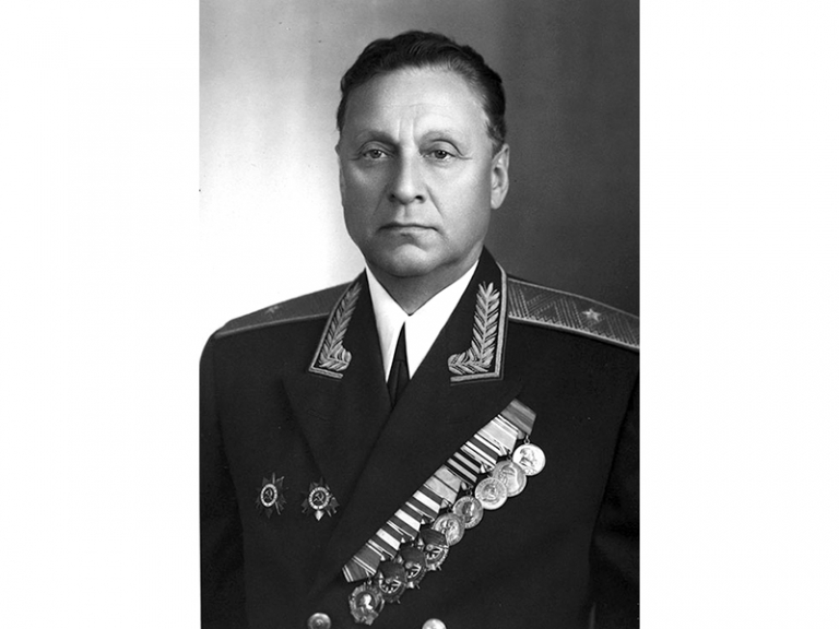 На фото: Михаил Иванович Рогаткин - создатель и основатель советской системы радиопомех, которая сегодня носит название службы радиоэлектронной борьбы (РЭБ).