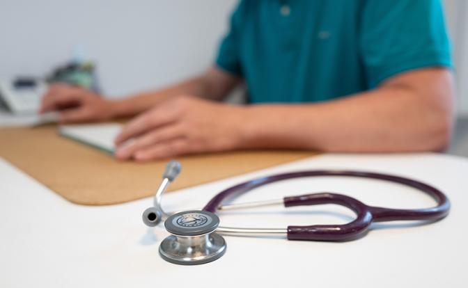 Известный журналист заявил, что у него нашли рак