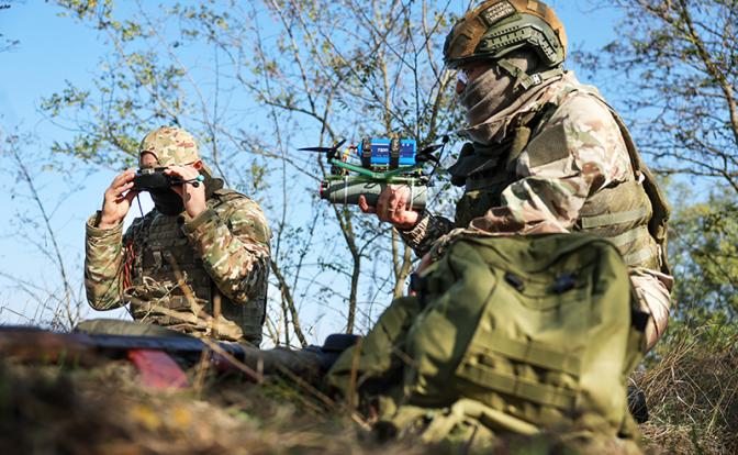 "Стоял, как вкопанный, ожидая удара дрона": Британские «томми» находят бесславную смерть на Украине