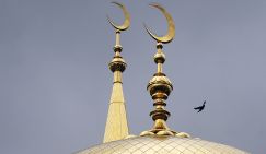 Взрывоопасная «многоходовка»: Во дворы мечетей полетели головы свиней