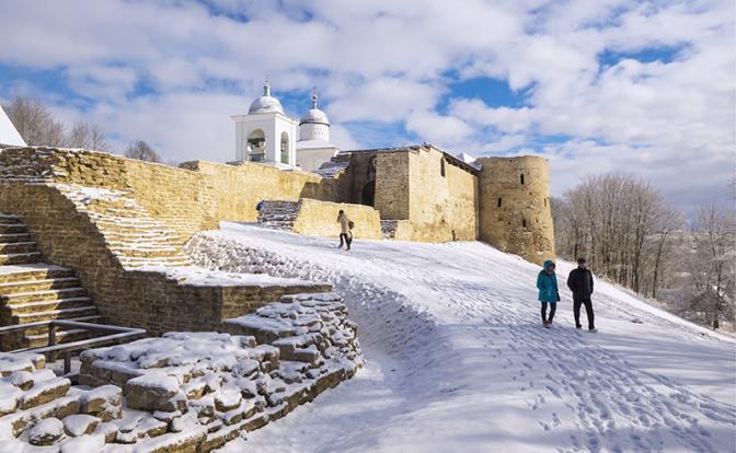 Названы бюджетные направления для новогодних каникул