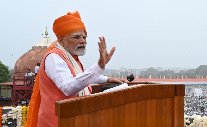 На фото: премьер-министра Индии Нарендра Моди.