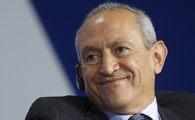 На фото: миллиардер Нассеф Савирис