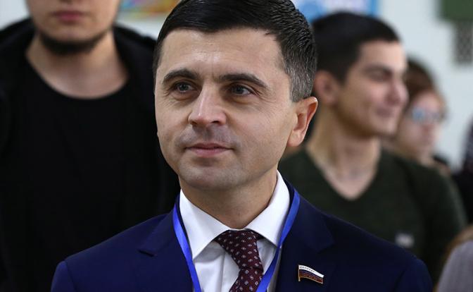 На фото: экс-заместитель председателя правительства Крыма Руслан Бальбек