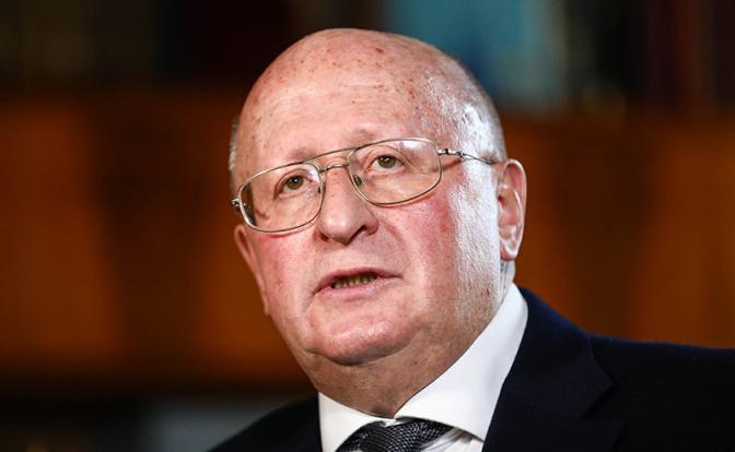 На фото: директор Центра имени Гамалеи Александр Гинцбург.