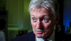 «Слушайте, идет война»: Песков объяснил рост патриотизма в России