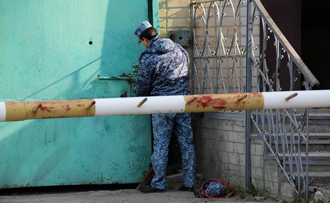 Тюрьма для сильных, смелых и не жадных: Охранять заключенных – так себе работа