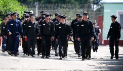 Из тюрьмы - на фронт, с фронта - в бега: "Условные" зэки на СВО - плюс или минус. Разбираемся