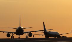 Государство сокращает расходы на авиапром, России не нужна тысяча самолетов