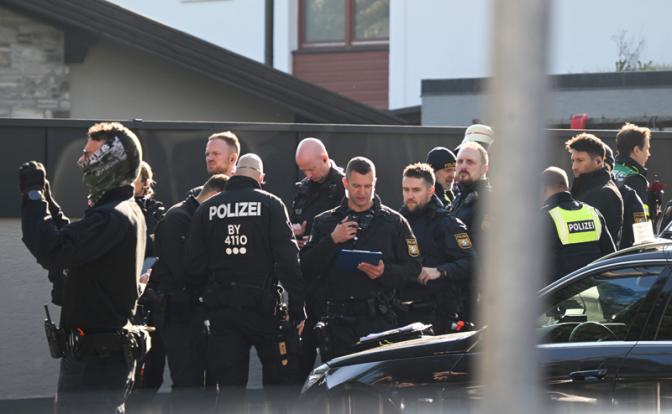 Взрывы и стрельба в Мюнхене: проводится спецоперация, но Октоберфест продолжается