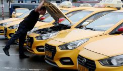 С такси побежали впереди паровоза: Госдума просит Минтранс отложить пересадку на отечественные машины