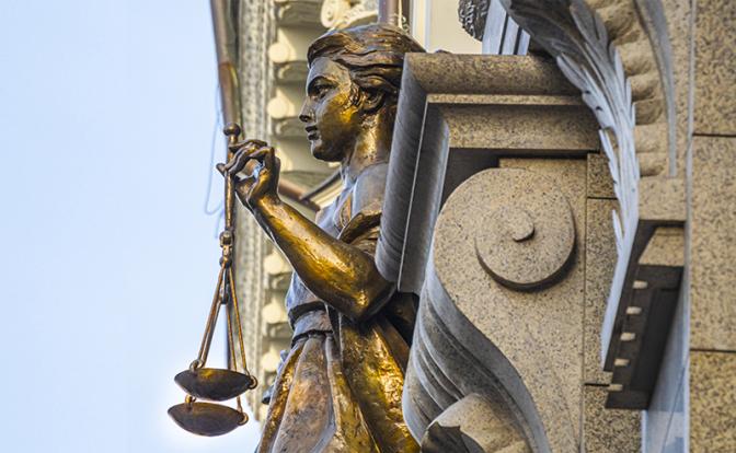 «Справедливость существует»: Рабочий отсудил у «Уралвагонзавода» полмиллиона рублей