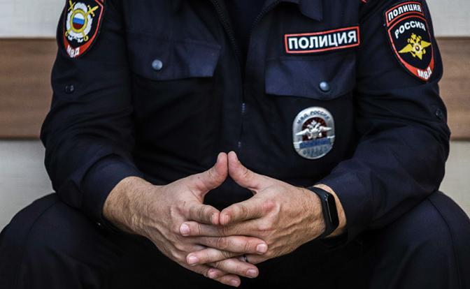 Побег из полиции: Каждый месяц МВД лишается от трех до пяти тысяч сотрудников - хватило бы на областное управление