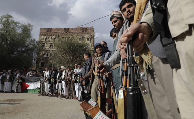 Хуситы и Тель-Авив: Парни в шлепках обещают держать израильскую военщину в узде