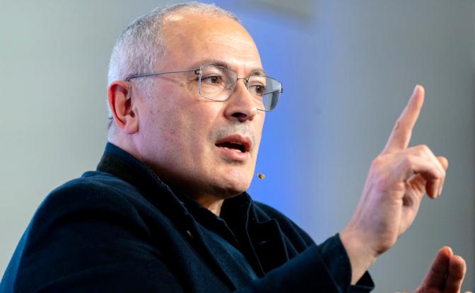 На фото: экс-глава ЮКОСа Михаил Ходорковский * (внесен Минюстом РФ в перечень лиц, выполняющих функции иностранного агента)