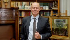 Как сохранить душевное равновесие в мегаполисе: советы главного психиатра Москвы