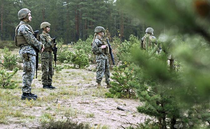 Маневры. Окопы. Провокации. Финляндия репетирует нападение на Россию