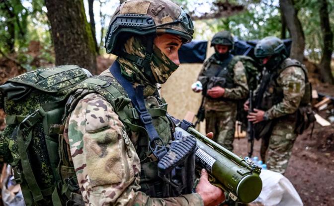 "Подъёмные" контрактникам СВО регионы сокращают в разы. Минфин потирает руки?