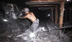 Долги на-гора: кто поможет шахтерам вернуть полтора триллиона банкам и получить зарплату