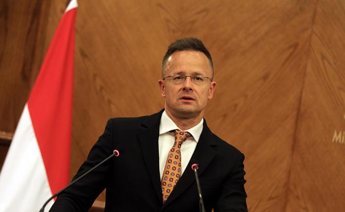 На фото: министр иностранных дел и внешнеэкономических связей Венгрии Петер Сийярто